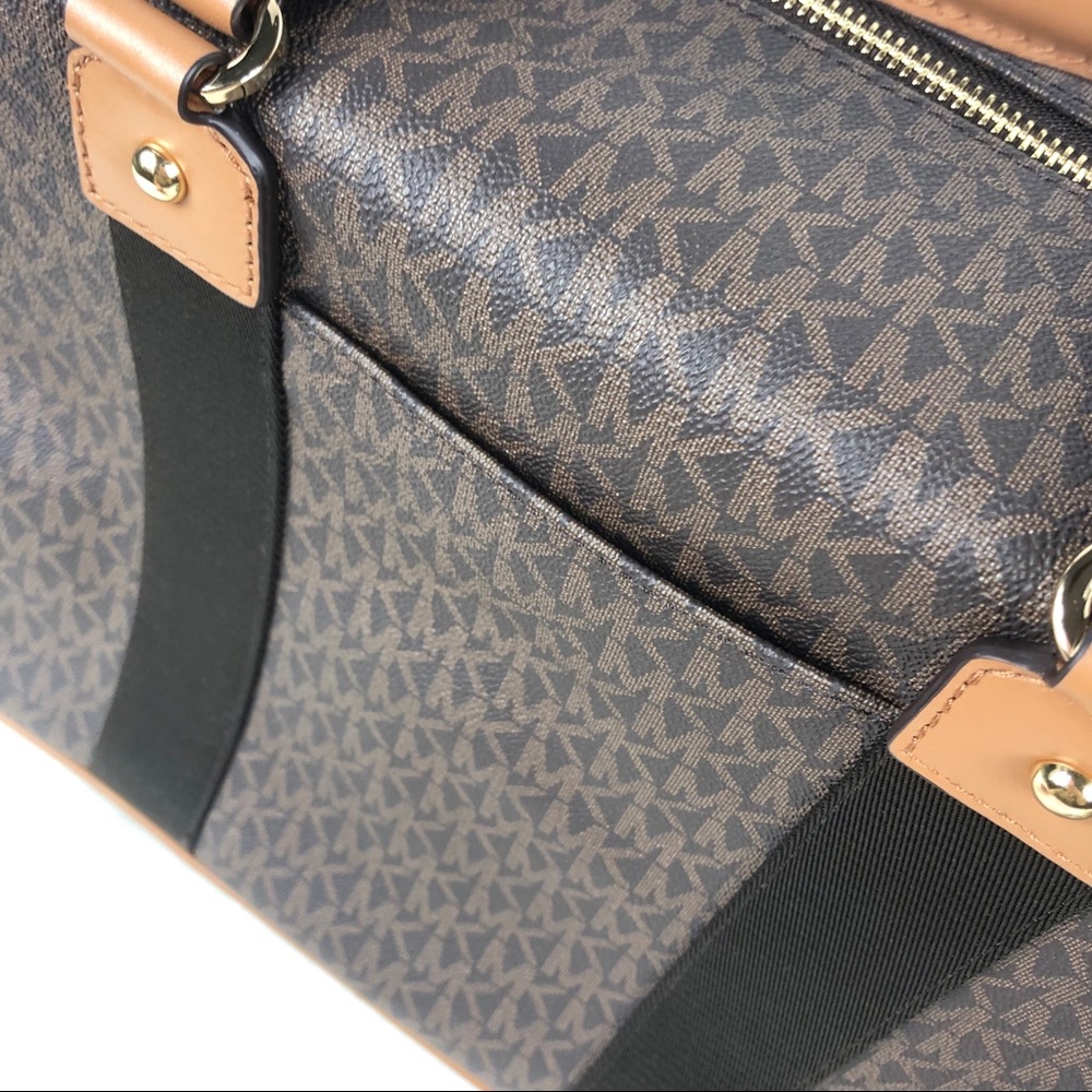Michael Kors Large travel weekender Purse Bag - Picture 4 of 8